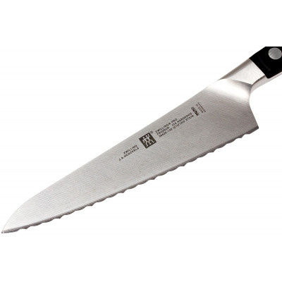 https://mygoodknife.com/5221-medium_default/zwilling-pro-chef-s-knife-serrated-14-cm-38425-141.jpg